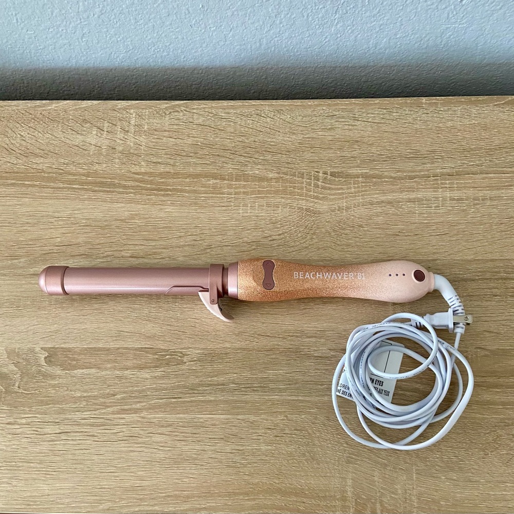 Beachwaver curling iron